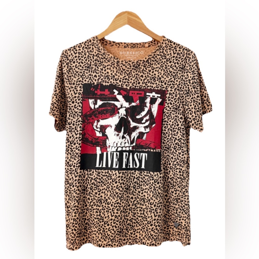 Guess Eco Leopard Print Graphic Tee “Live Fast” Skull – Men’s M